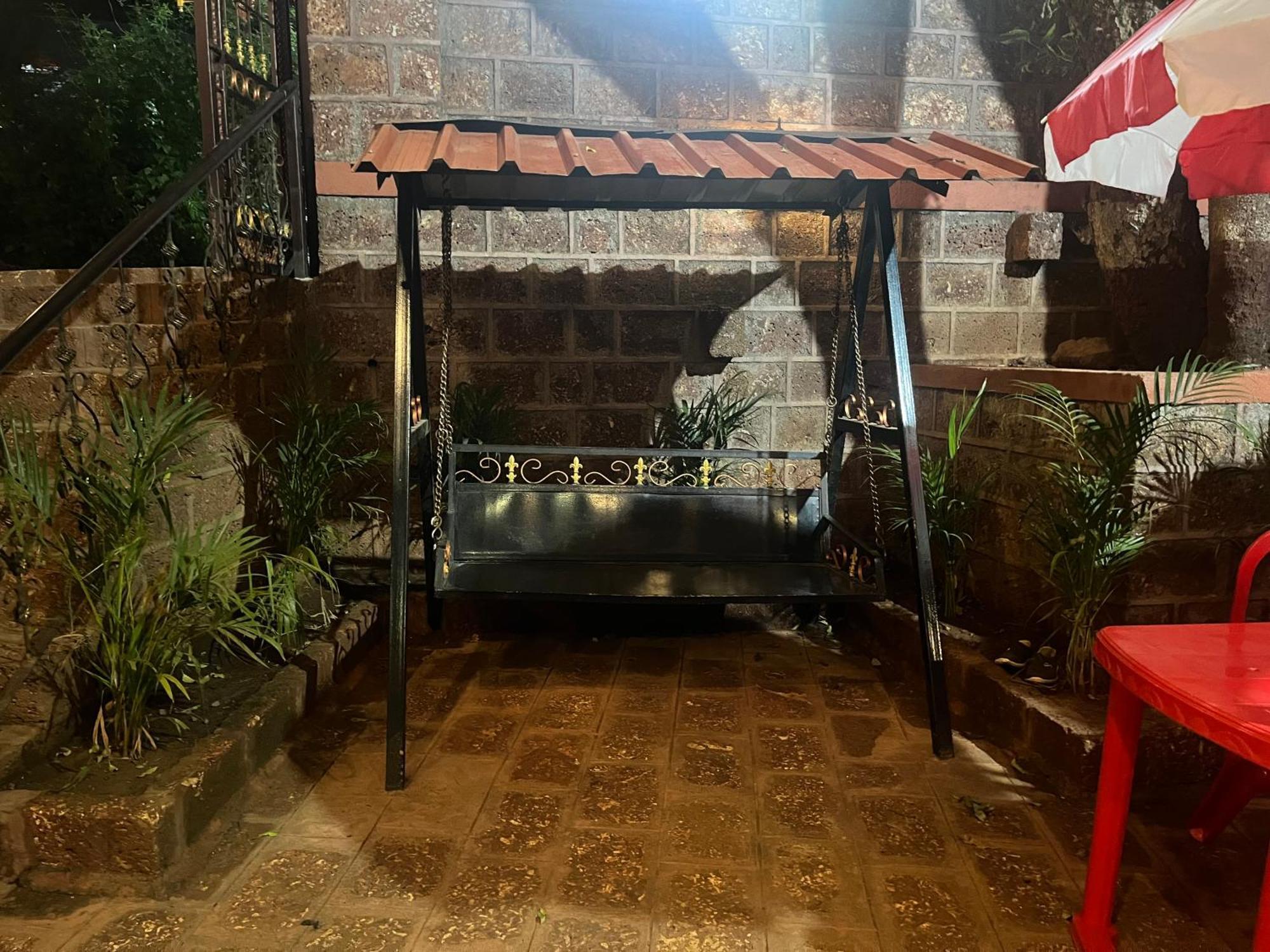 C P Cottage Mahabaleshwar Exterior photo